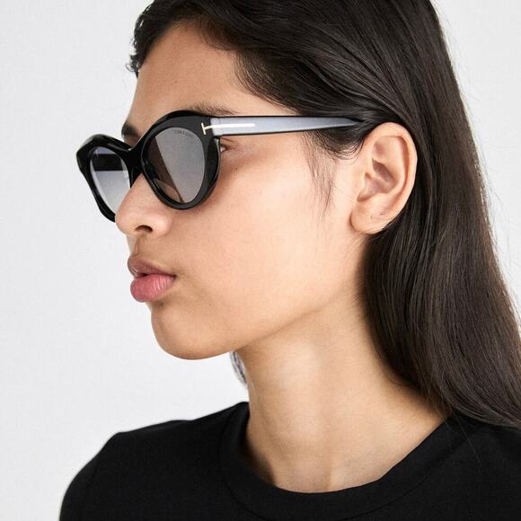 New, TOM FORD Toni Sunglasses TF1111 01C Authentic